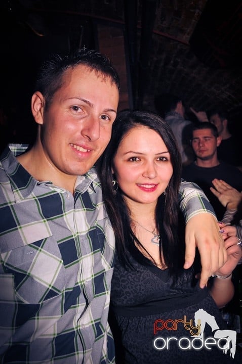 Sâmbăta începe cu Club Escape,