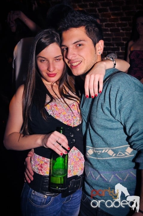 Sâmbăta începe cu Club Escape,