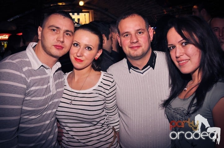 Sâmbăta începe cu Club Escape,