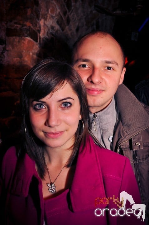 Sâmbăta începe cu Club Escape,
