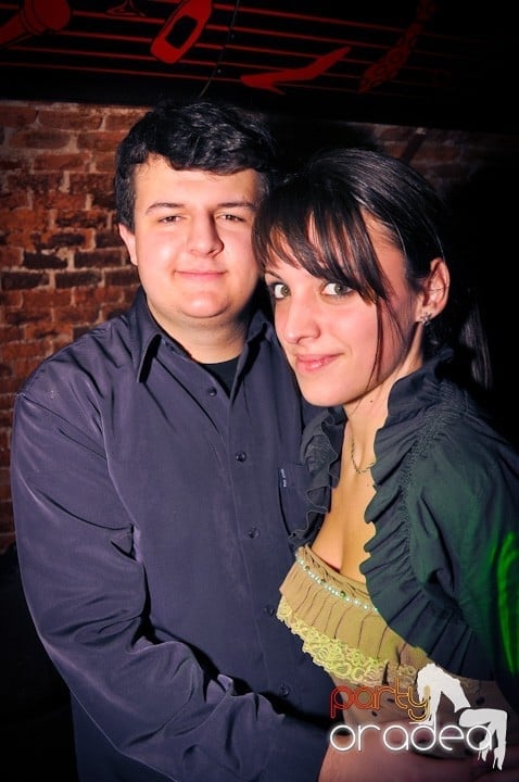 Sâmbăta începe cu Club Escape,