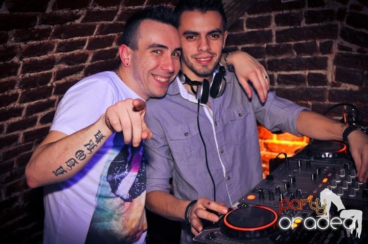 Sâmbăta începe cu Club Escape,