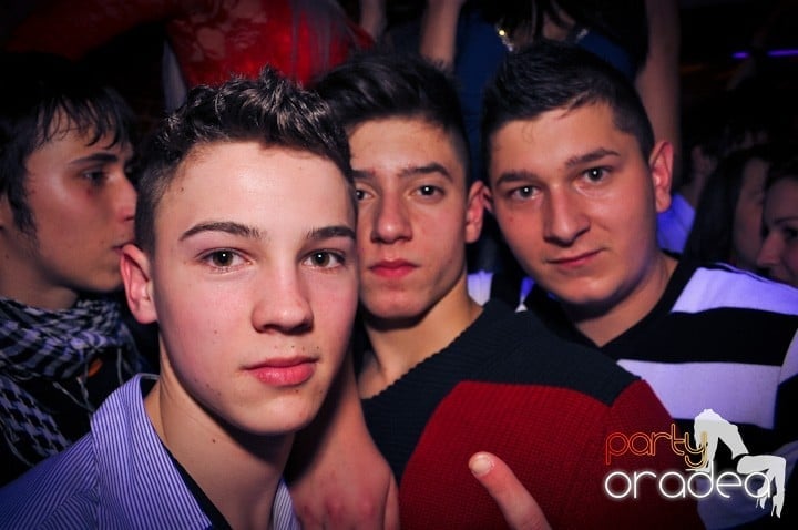 Sâmbăta începe cu Club Escape,