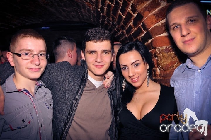 Sâmbăta începe cu Club Escape, 