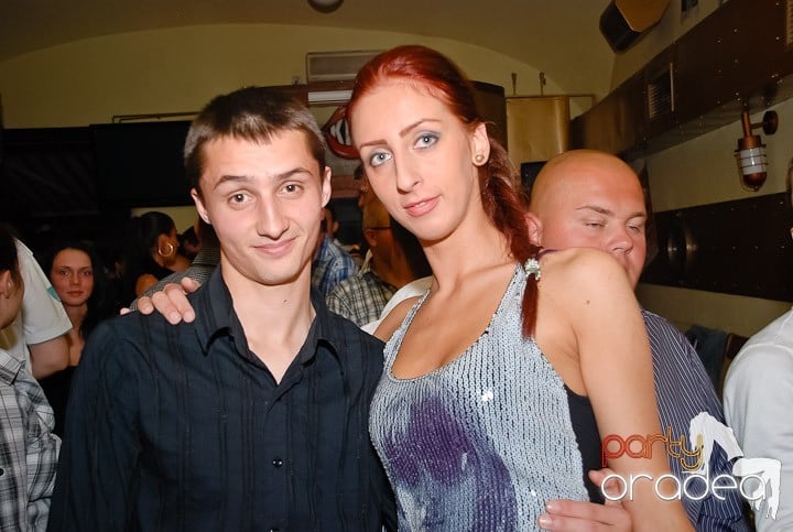 Sâmbătă începe distracţia în Yellow Submarine, 