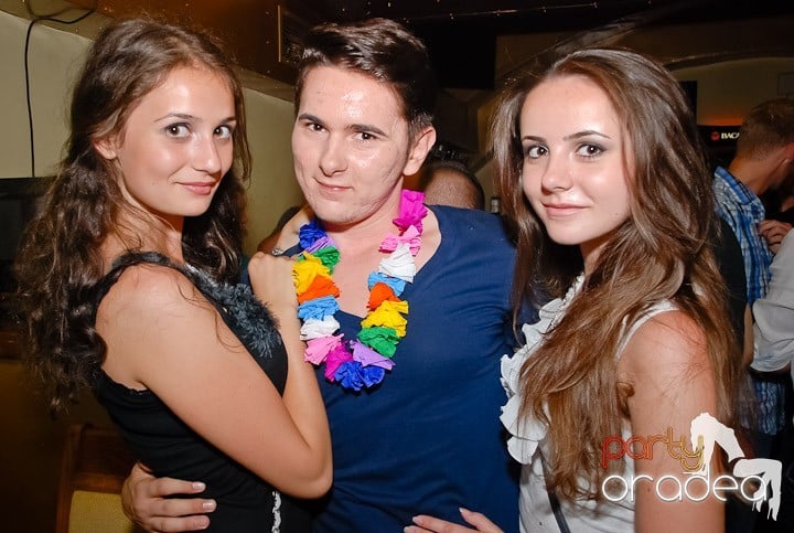 Sâmbătă începe distracţia în Yellow Submarine, 