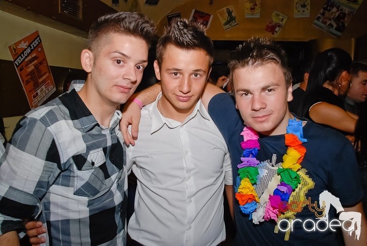 Sâmbătă începe distracţia în Yellow Submarine, 