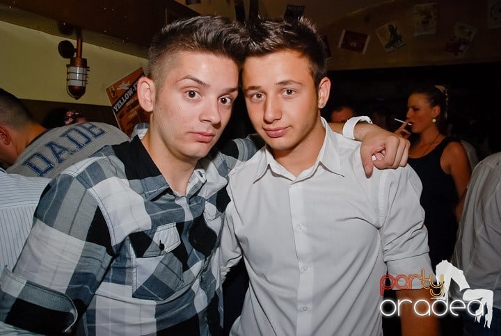 Sâmbătă începe distracţia în Yellow Submarine, 