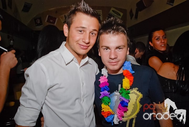 Sâmbătă începe distracţia în Yellow Submarine, 