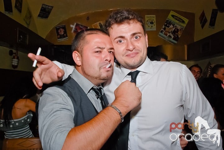 Sâmbătă începe distracţia în Yellow Submarine, 