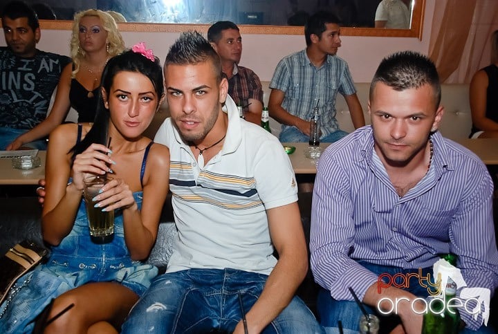 Sâmbătă noapte în Club Rio, 