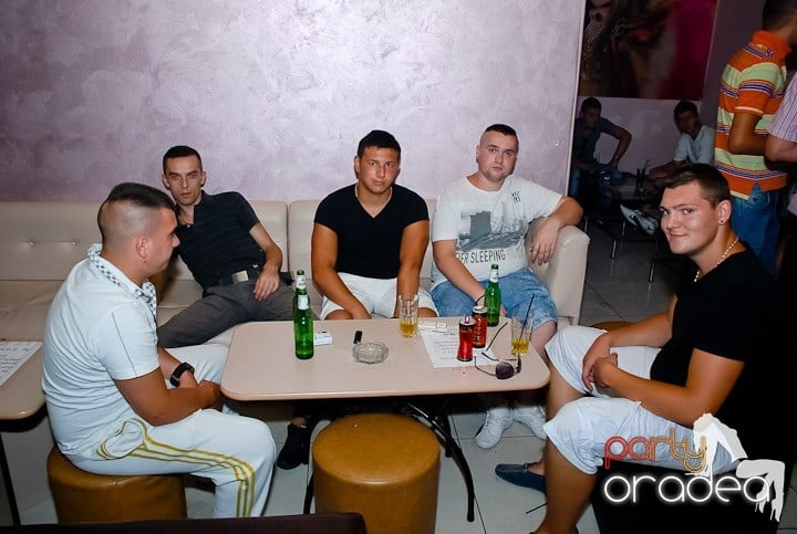 Sâmbătă noapte în Club Rio, 