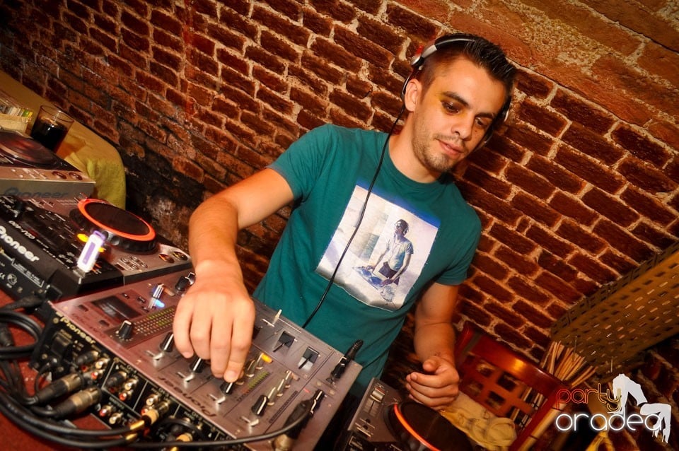 Sâmbătă noaptea @ Club Escape, 