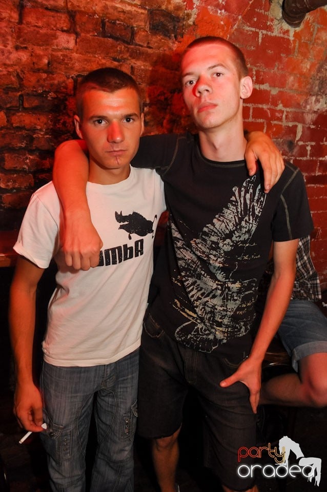 Sâmbătă noaptea @ Club Escape, 