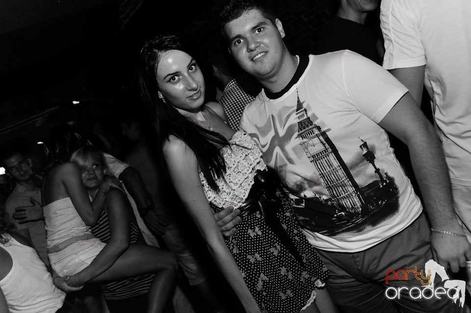 Sâmbătă noaptea @ Club Escape, 