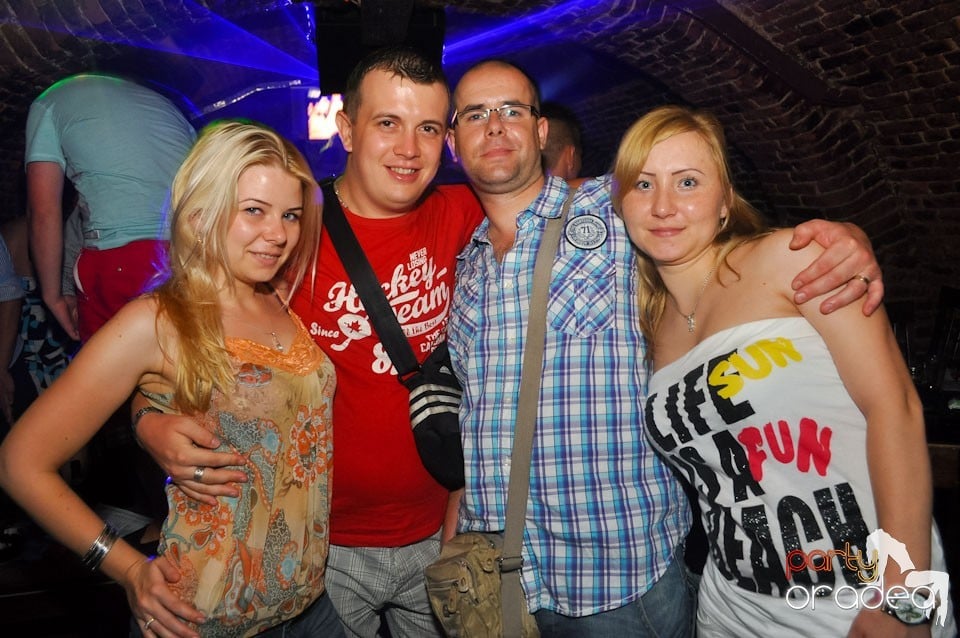 Sâmbătă noaptea @ Club Escape, 