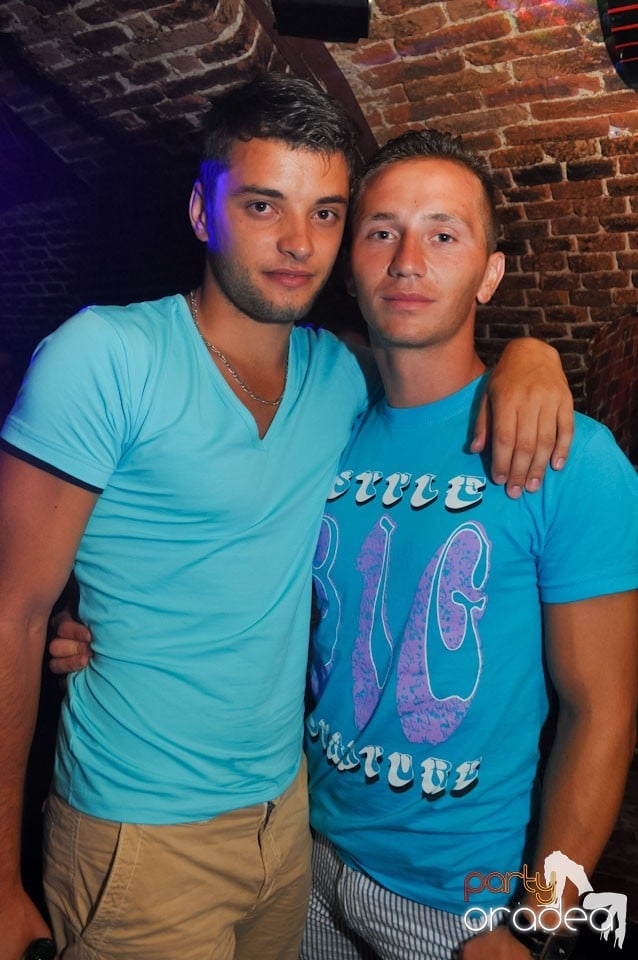 Sâmbătă noaptea @ Club Escape, 