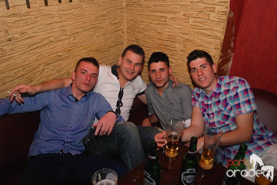 Sâmbătă noaptea e party în Downtown, 