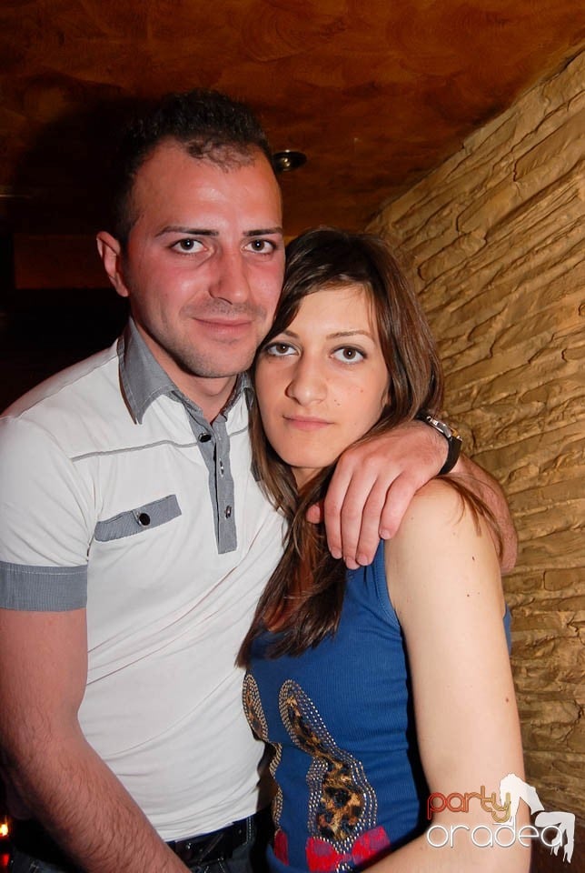 Sâmbătă noaptea în Club Downtown,