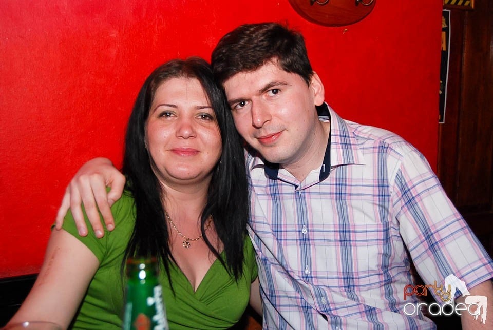 Sâmbătă noaptea în Club Downtown,