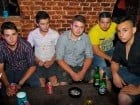 Sâmbătă noaptea în Club Escape