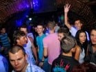 Sâmbătă noaptea în Club Escape