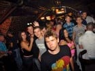 Sâmbătă noaptea în Club Escape