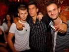 Sâmbătă noaptea în Club Escape