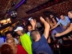 Sâmbătă noaptea în Club Escape