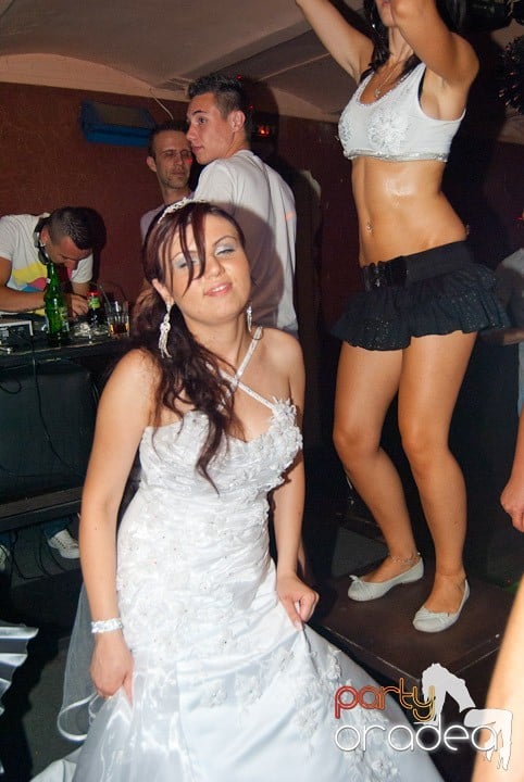 Sâmbătă noaptea în Club Seven, 