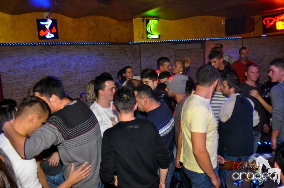 Sâmbătă noaptea în Downtown,