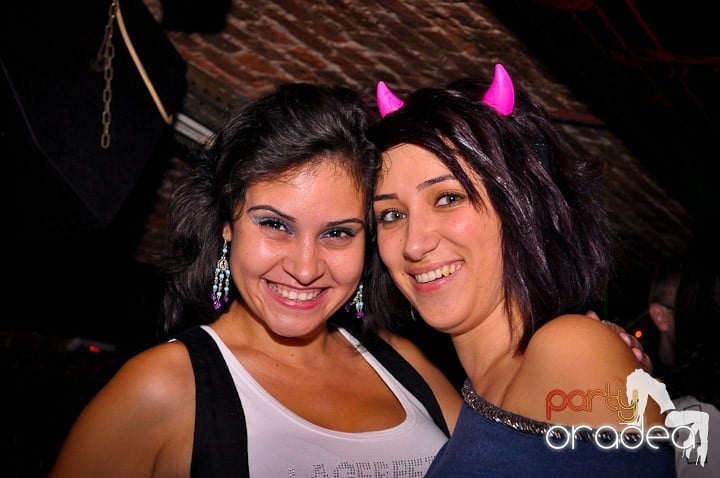 Sâmbătă noaptea în Escape, 