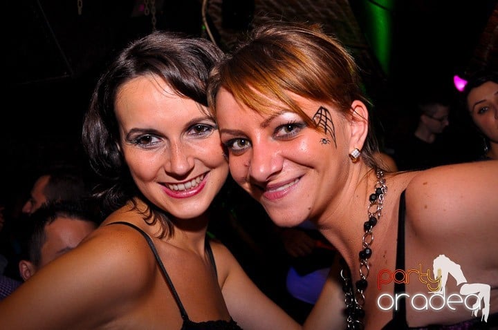 Sâmbătă noaptea în Escape, 