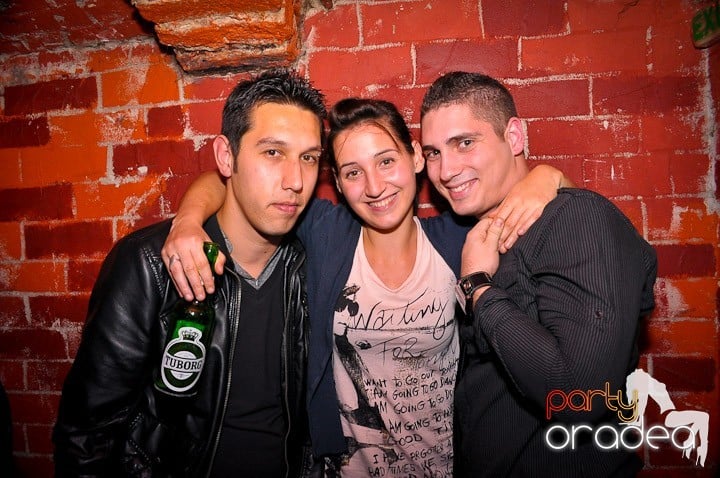 Sâmbătă noaptea în Escape, 