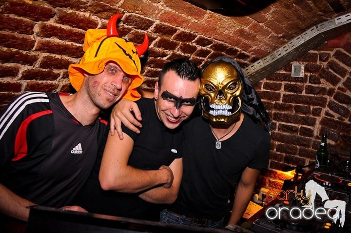 Sâmbătă noaptea în Escape, 