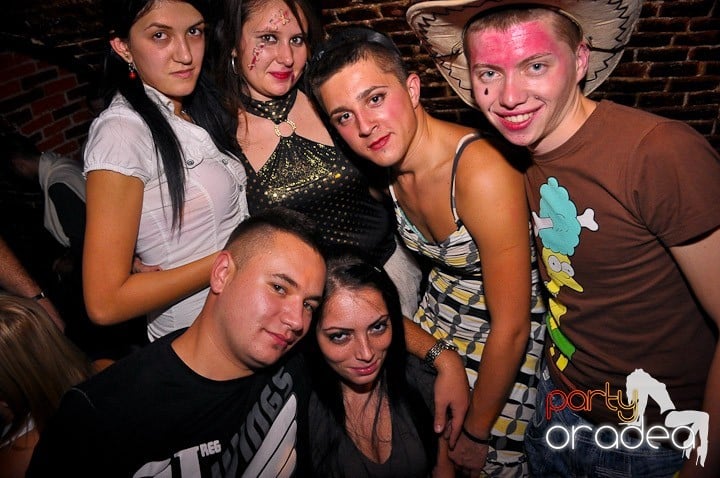 Sâmbătă noaptea în Escape, 