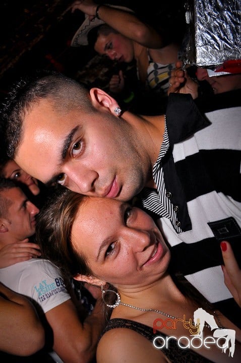 Sâmbătă noaptea în Escape, 