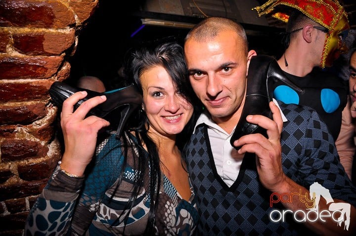 Sâmbătă noaptea în Escape, 