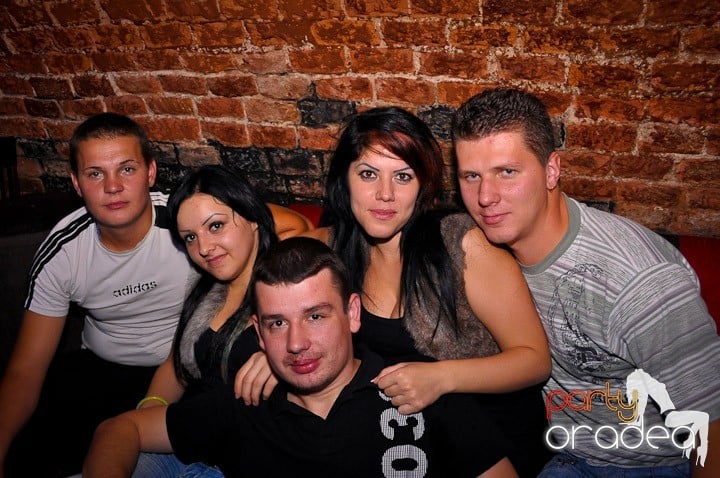 Sâmbătă noaptea în Escape, 