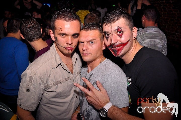 Sâmbătă noaptea în Escape, 