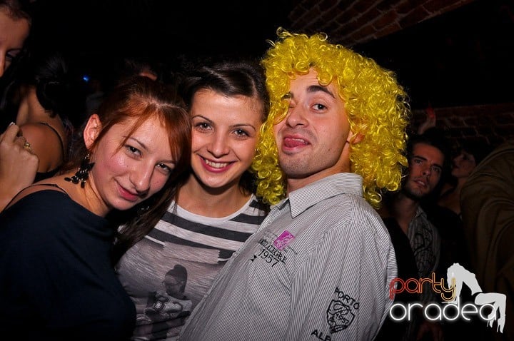 Sâmbătă noaptea în Escape, 