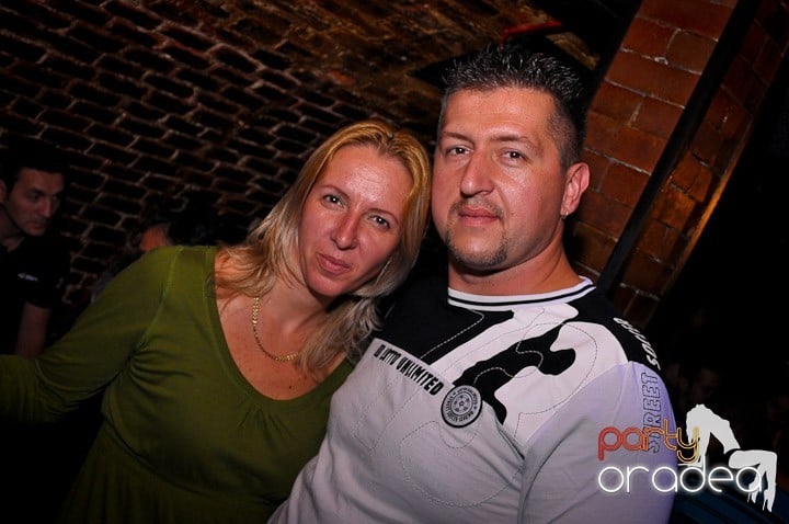 Sâmbătă noaptea în Escape, 