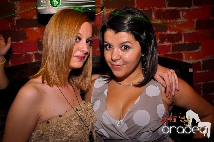 Sâmbătă noaptea în Escape, 