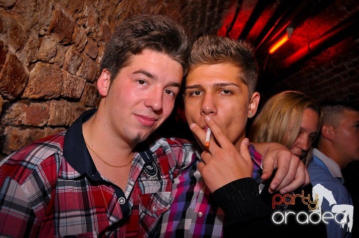 Sâmbătă noaptea în Escape, 