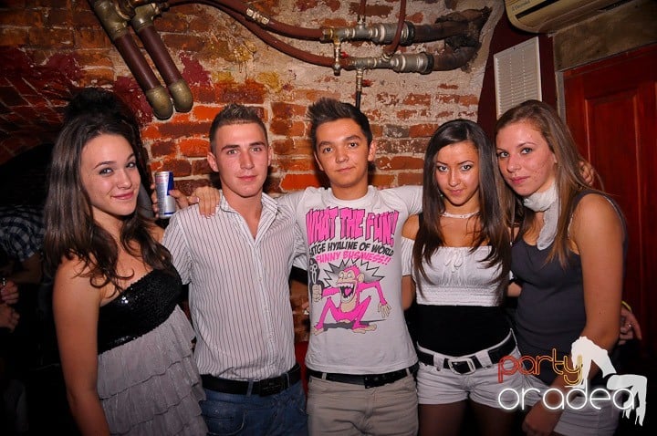 Sâmbătă noaptea în Escape, 