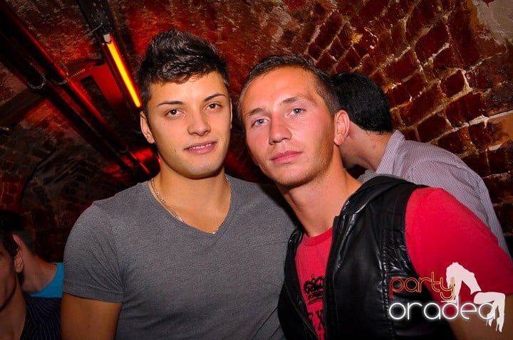 Sâmbătă noaptea în Escape, 