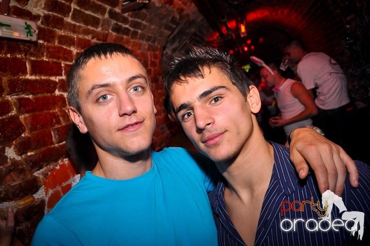 Sâmbătă noaptea în Escape, 