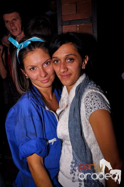 Sâmbătă noaptea în Escape, 