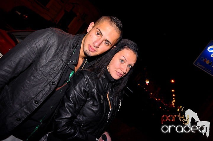 Sâmbătă noaptea în Escape, 