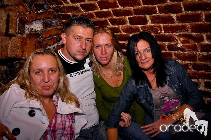 Sâmbătă noaptea în Escape, 